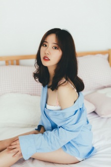 美军舰穿航台湾海峡